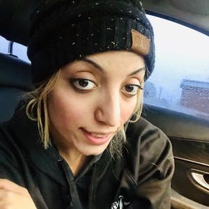 Meet your Posher, Amber